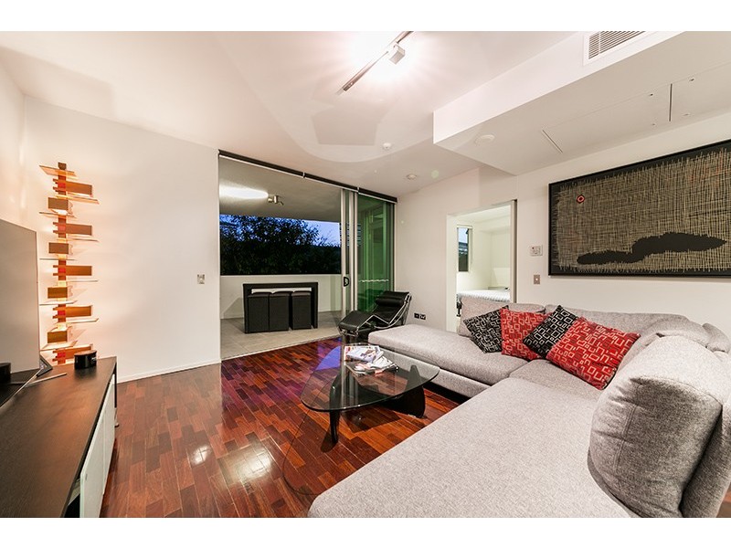 21/20 Newstead Terrace, Newstead QLD 4006