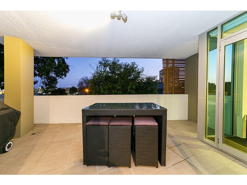 21/20 Newstead Terrace, Newstead QLD 4006