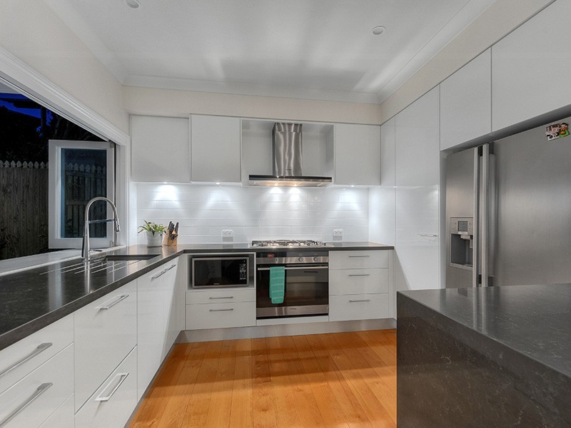54 DANSIE STREET, Greenslopes QLD 4120