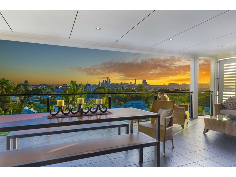 125 Crosby Road, Hamilton QLD 4007