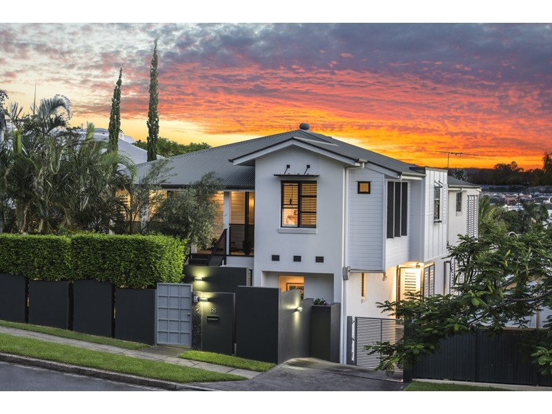 125 Crosby Road, Hamilton QLD 4007