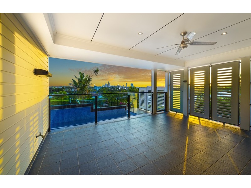 125 Crosby Road, Hamilton QLD 4007