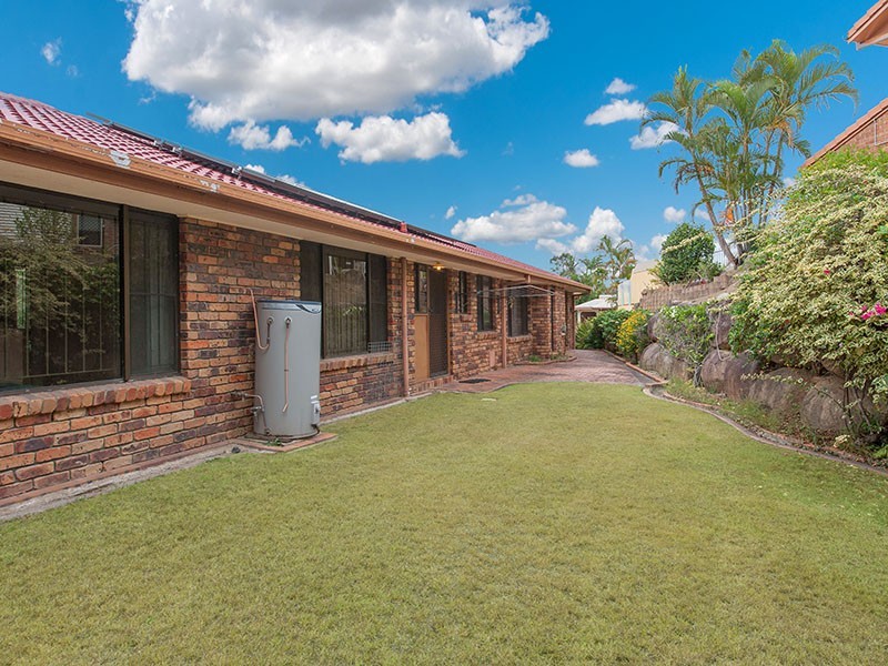 28 Bankhead Crescent, Stafford Heights QLD 4053