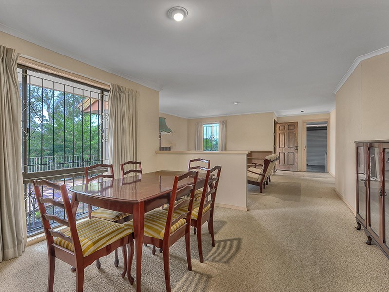 28 Bankhead Crescent, Stafford Heights QLD 4053