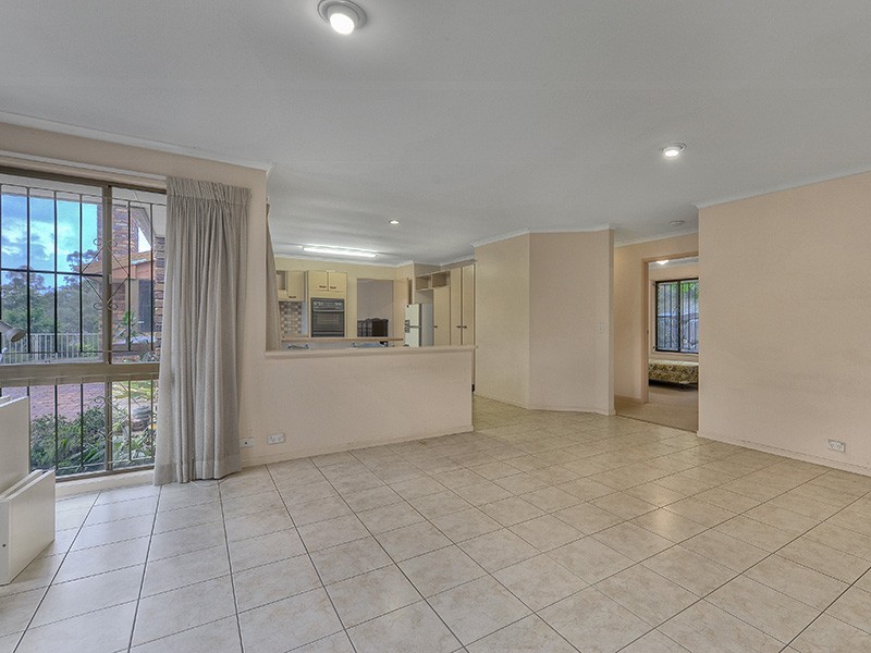 28 Bankhead Crescent, Stafford Heights QLD 4053