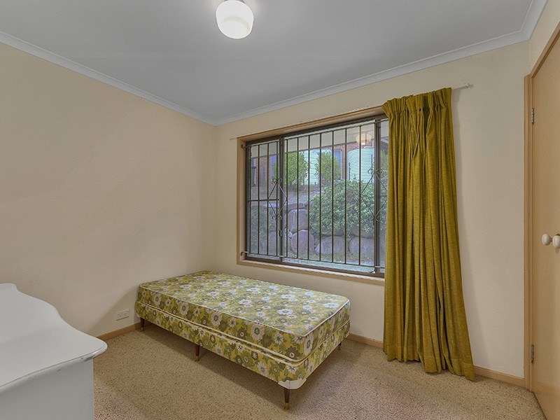 28 Bankhead Crescent, Stafford Heights QLD 4053