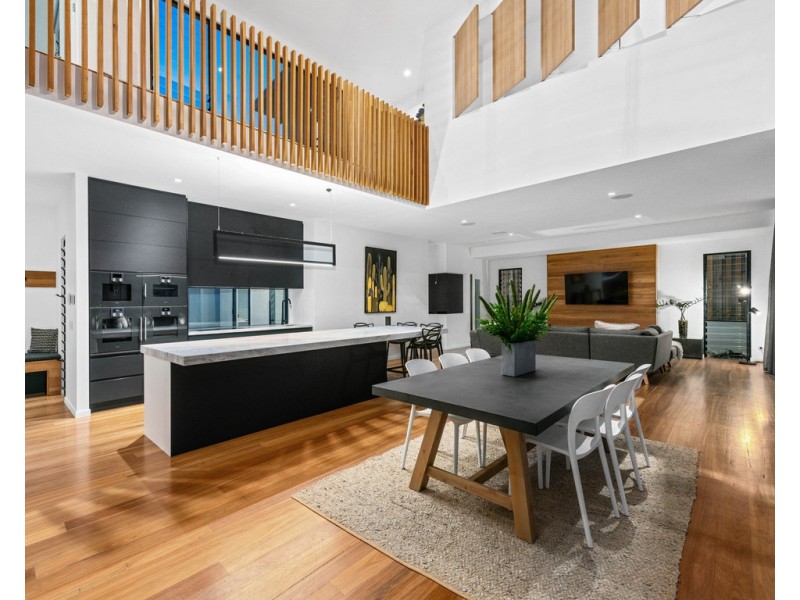 14 Matong Street, Hendra QLD 4011