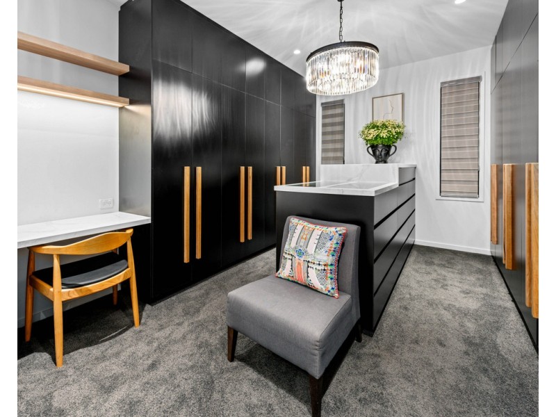 14 Matong Street, Hendra QLD 4011