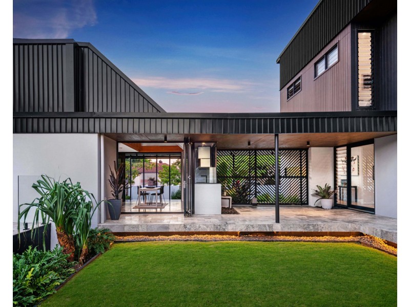 14 Matong Street, Hendra QLD 4011