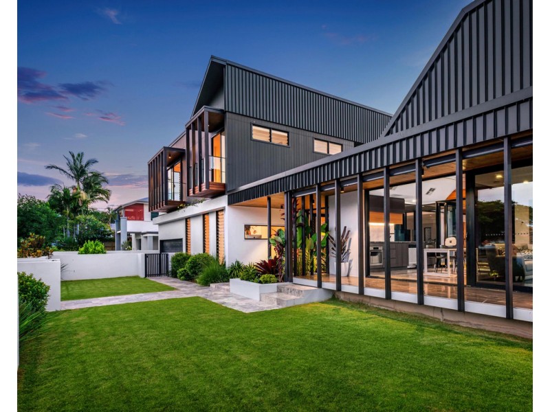 14 Matong Street, Hendra QLD 4011