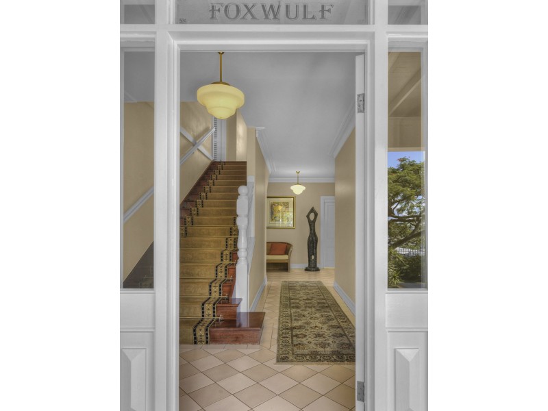 30 Waverley Street, Teneriffe QLD 4005