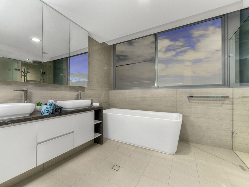 House 7/24 Macquarie Street, Teneriffe QLD 4005