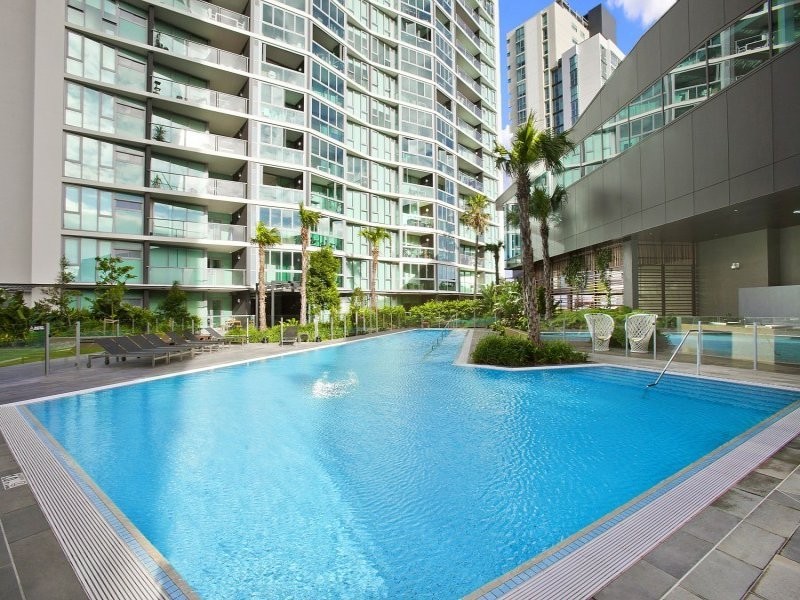 10608/8 Harbour Road, Hamilton QLD 4007