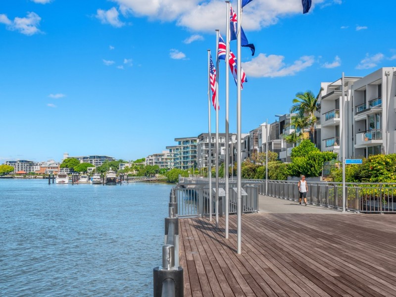 302/64 Macquarie Street, Teneriffe QLD 4005