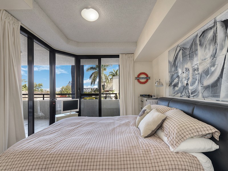 221/100 Bowen Terrace, New Farm QLD 4005