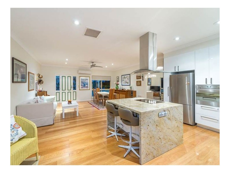 9 Jancy Court, Samford Valley QLD 4520