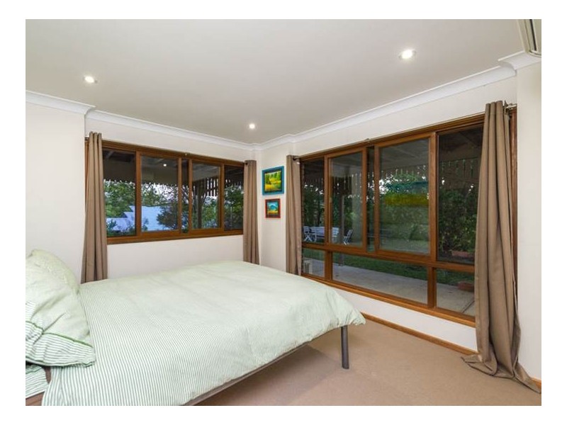 9 Jancy Court, Samford Valley QLD 4520