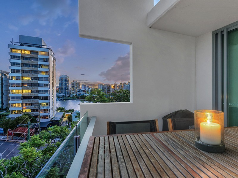 26/75 Barker Street, New Farm QLD 4005