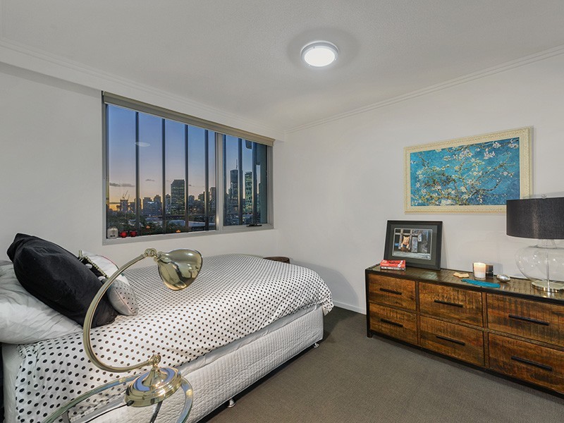 26/75 Barker Street, New Farm QLD 4005