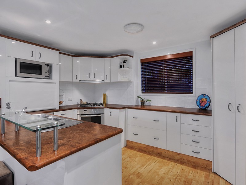 1 /  42 Grays Road, Hamilton QLD 4007