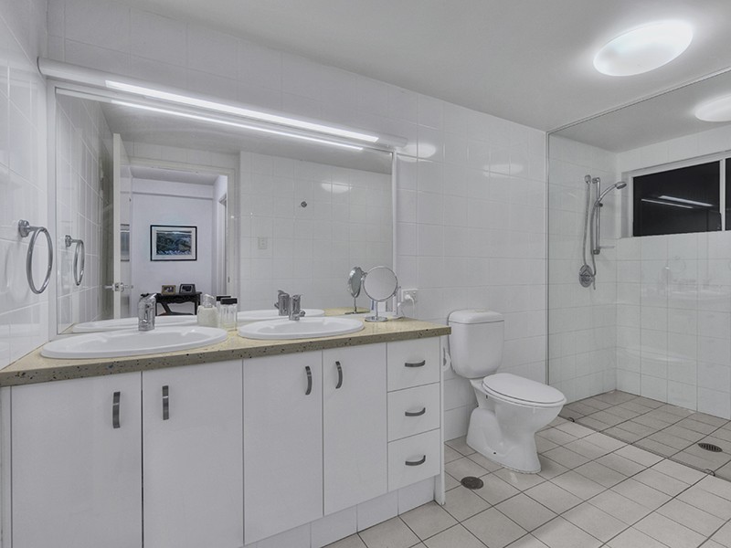 1 /  42 Grays Road, Hamilton QLD 4007