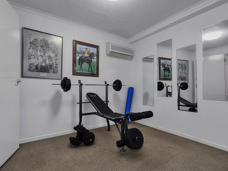 1 /  42 Grays Road, Hamilton QLD 4007