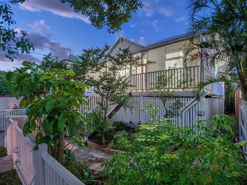 163 ALLEN STREET, Hamilton QLD 4007