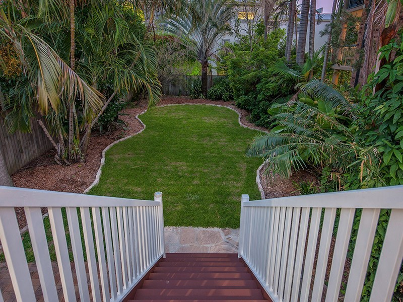 163 ALLEN STREET, Hamilton QLD 4007