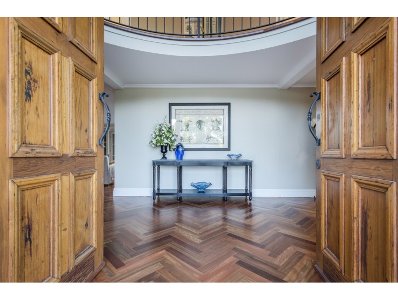 100 Oriel Road, Clayfield QLD 4011