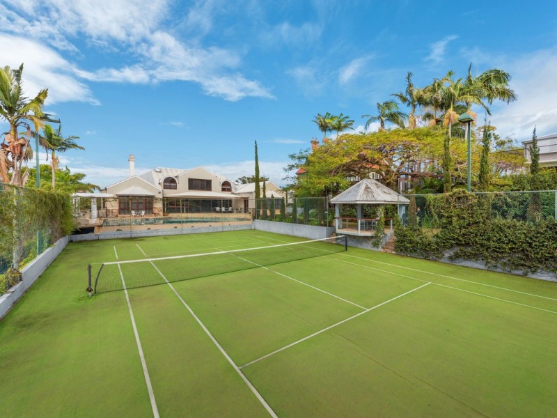 100 Oriel Road, Clayfield QLD 4011