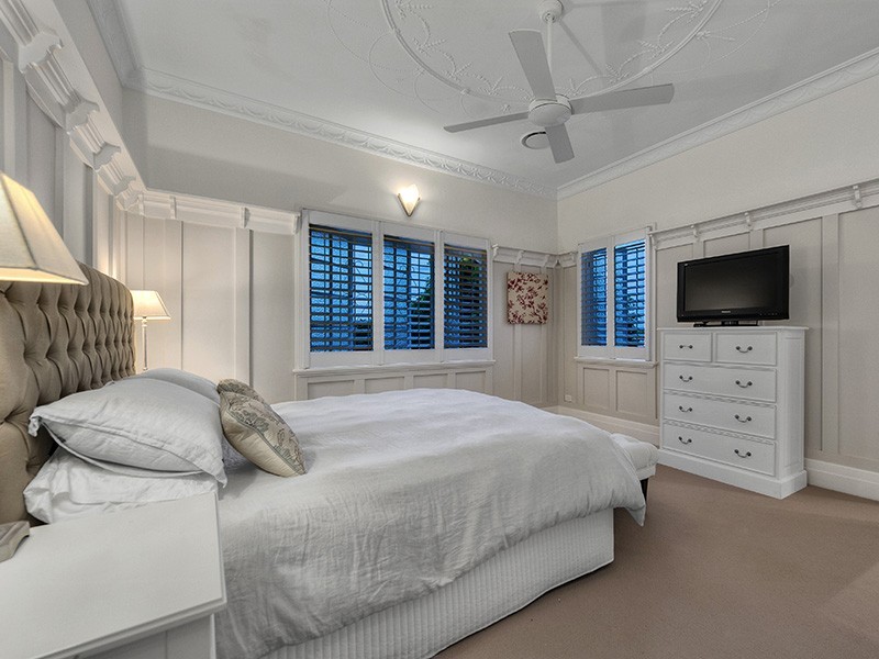 17 Liverpool Road, Clayfield QLD 4011