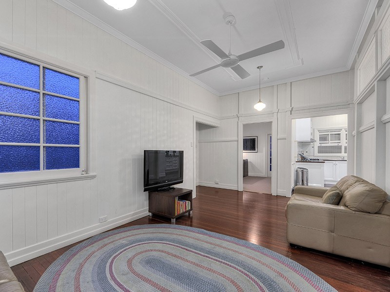 17 Liverpool Road, Clayfield QLD 4011