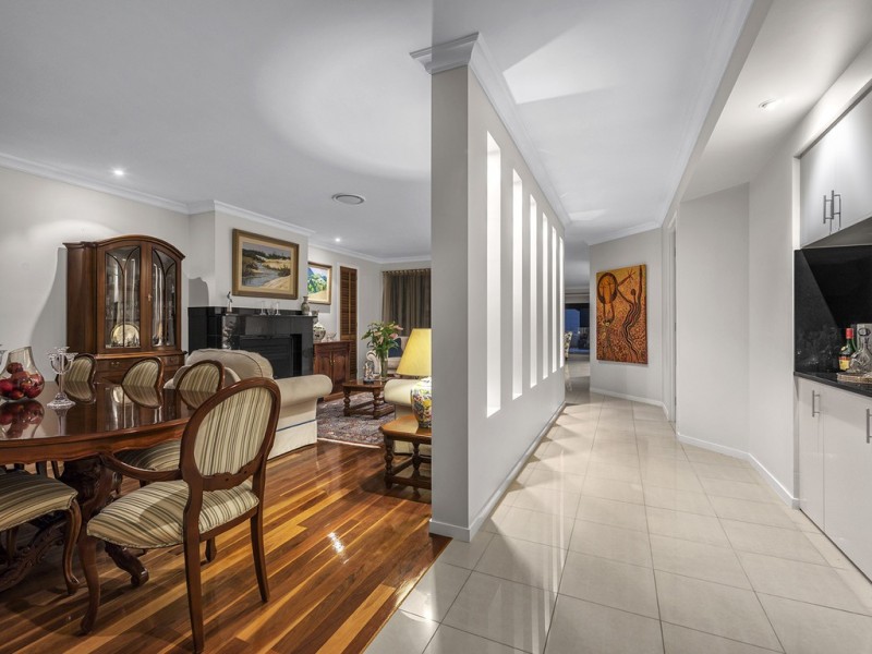 27 Bennison Street, Ascot QLD 4007