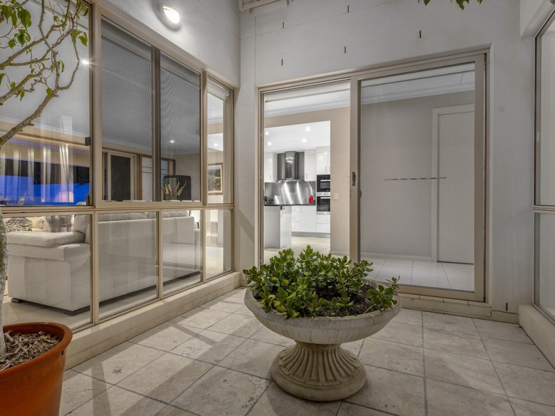 27 Bennison Street, Ascot QLD 4007