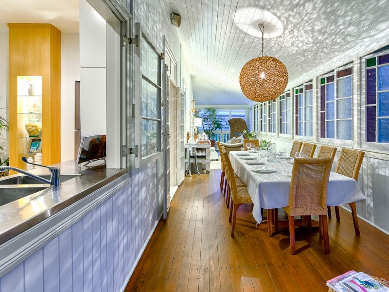 10 Lomond Terrace, East Brisbane QLD 4169