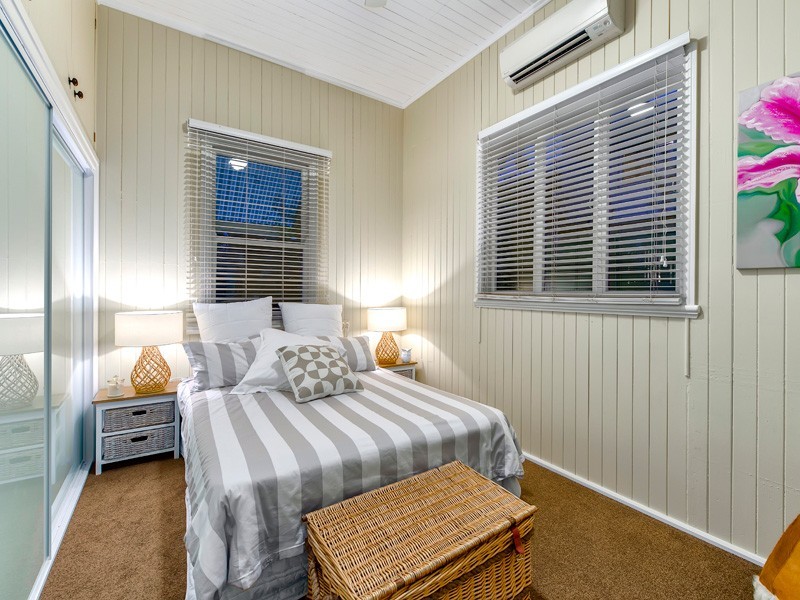 10 Lomond Terrace, East Brisbane QLD 4169