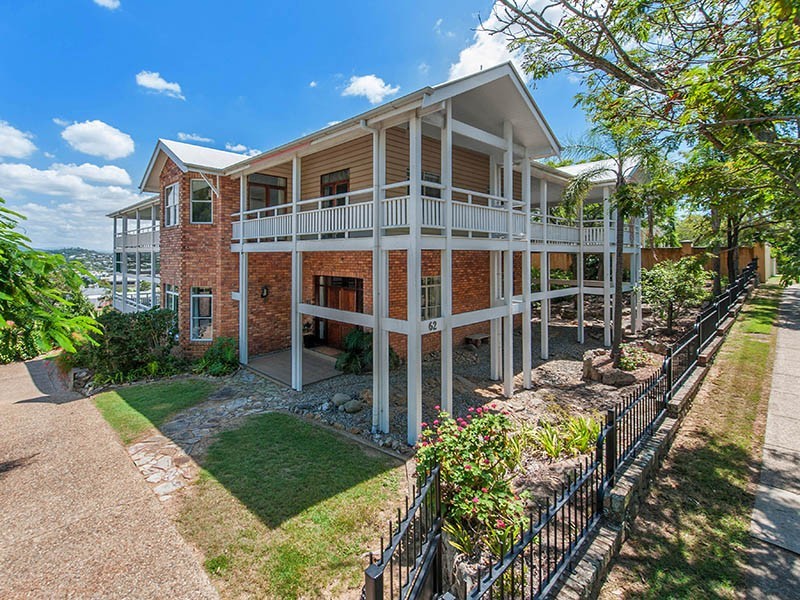 62 Toorak Road, Hamilton QLD 4007
