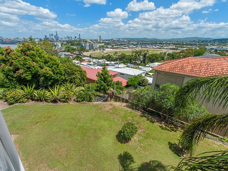 62 Toorak Road, Hamilton QLD 4007