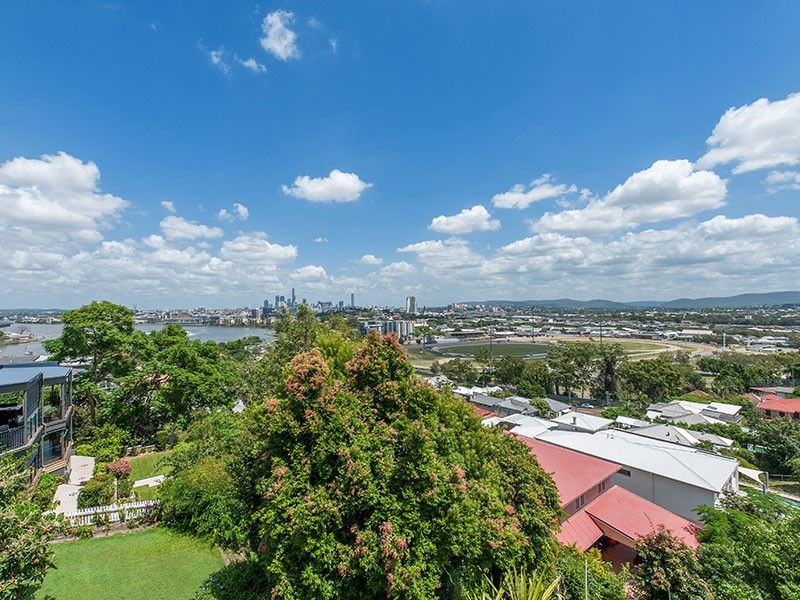62 Toorak Road, Hamilton QLD 4007