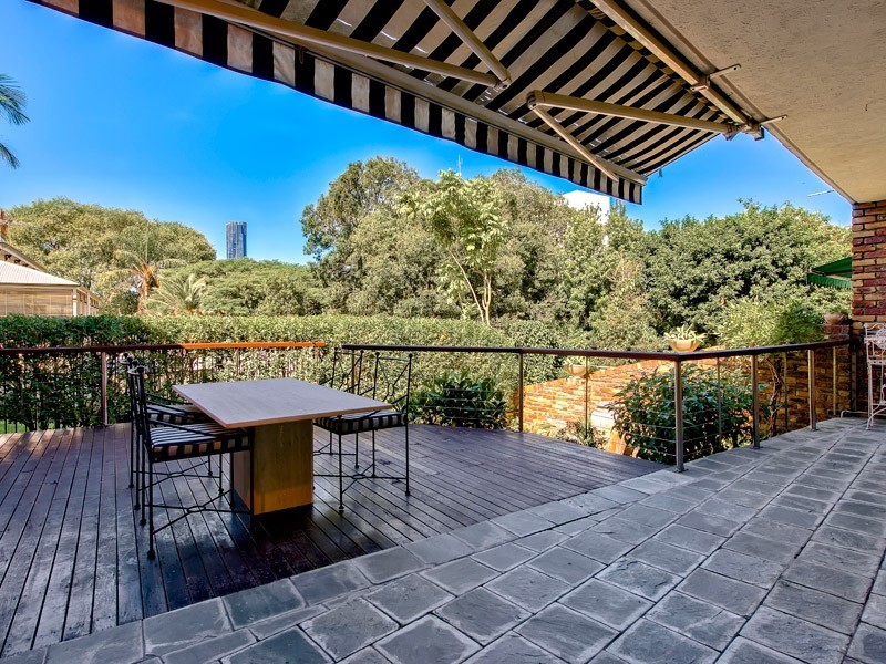 63 Torrington Street, Spring Hill QLD 4000