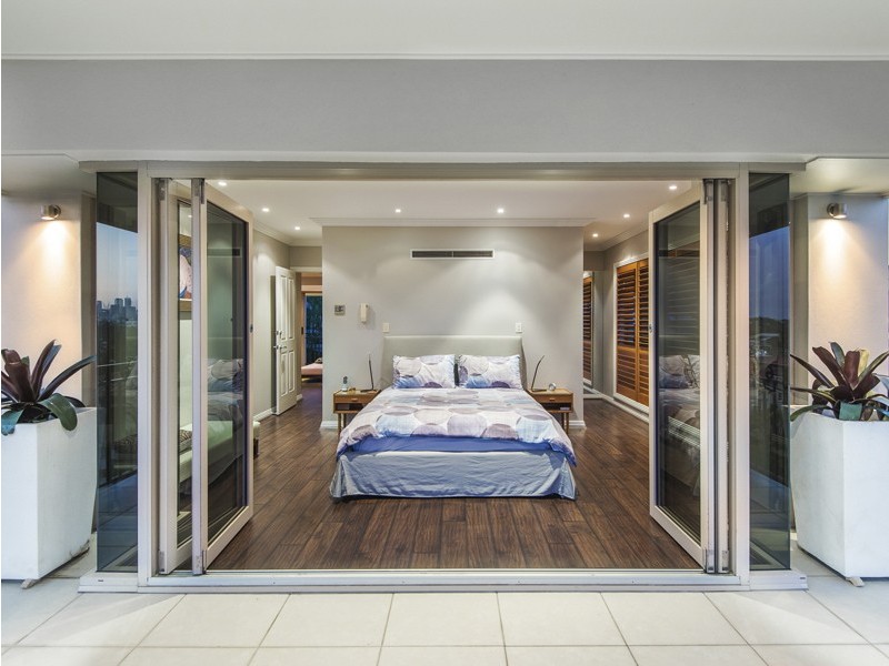 81 Markwell Street, Hamilton QLD 4007