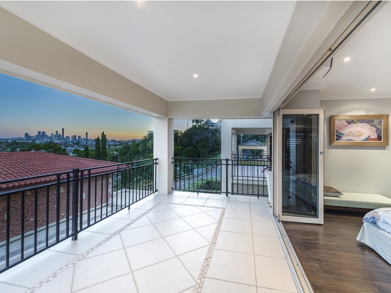 81 Markwell Street, Hamilton QLD 4007