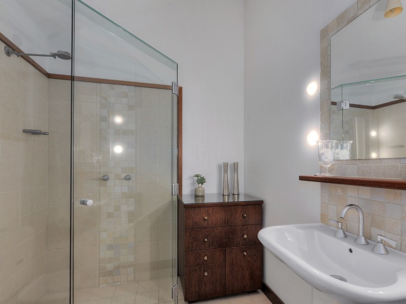 18 Charles Street, New Farm QLD 4005