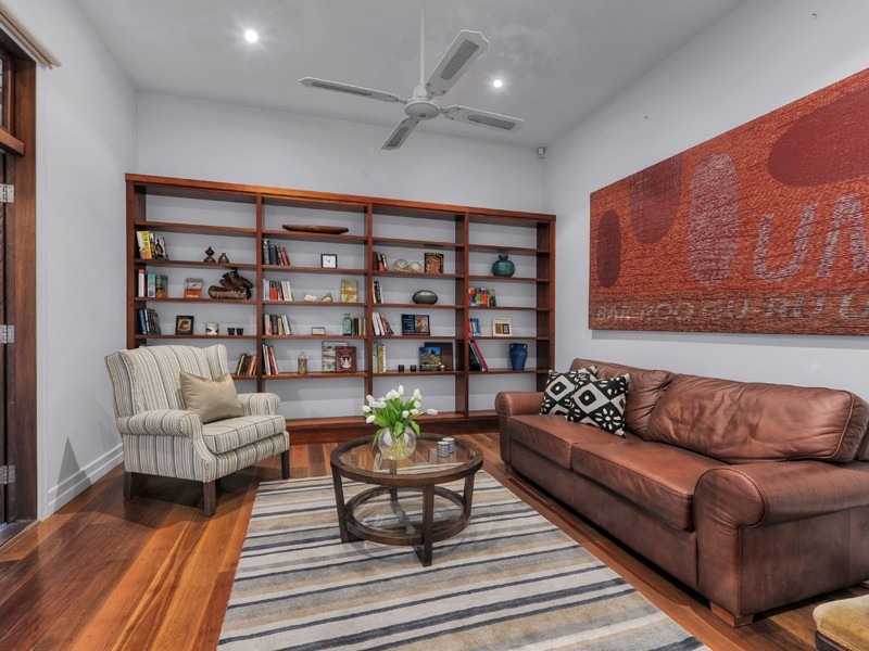 18 Charles Street, New Farm QLD 4005