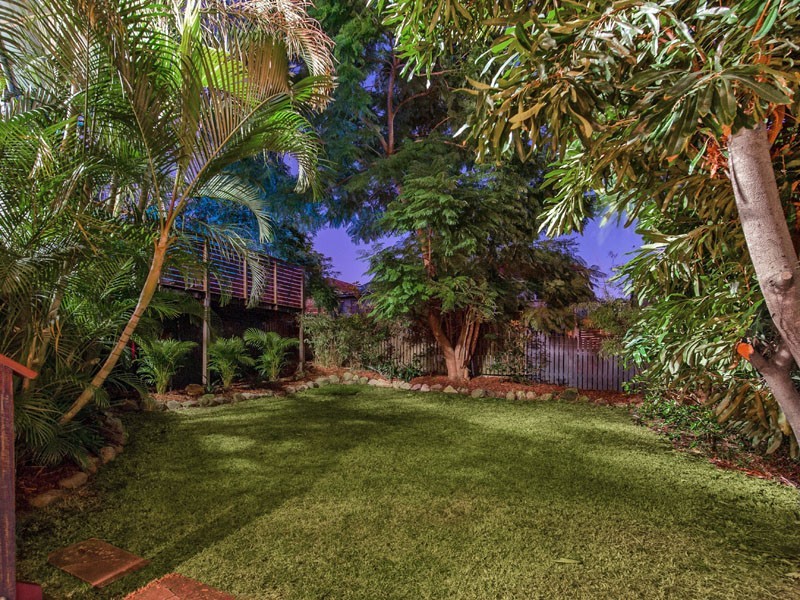 18 Charles Street, New Farm QLD 4005