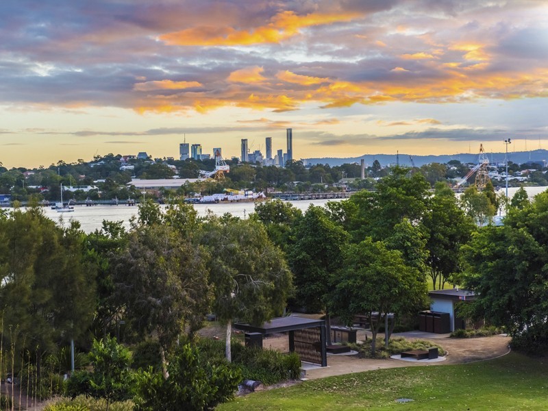 126 Parkside Circuit, Hamilton QLD 4007