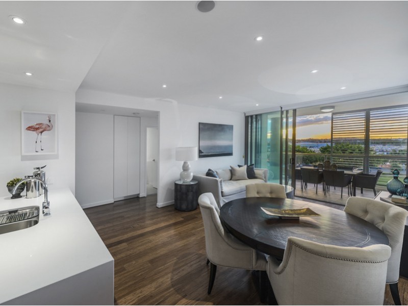 126 Parkside Circuit, Hamilton QLD 4007