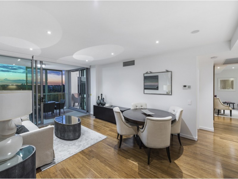 126 Parkside Circuit, Hamilton QLD 4007