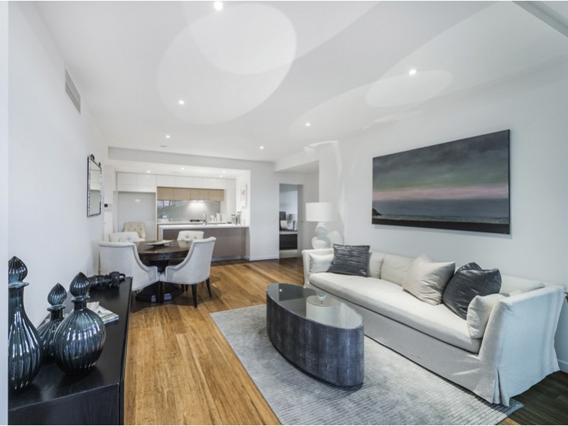 126 Parkside Circuit, Hamilton QLD 4007