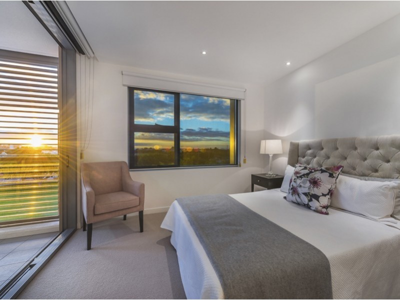 126 Parkside Circuit, Hamilton QLD 4007